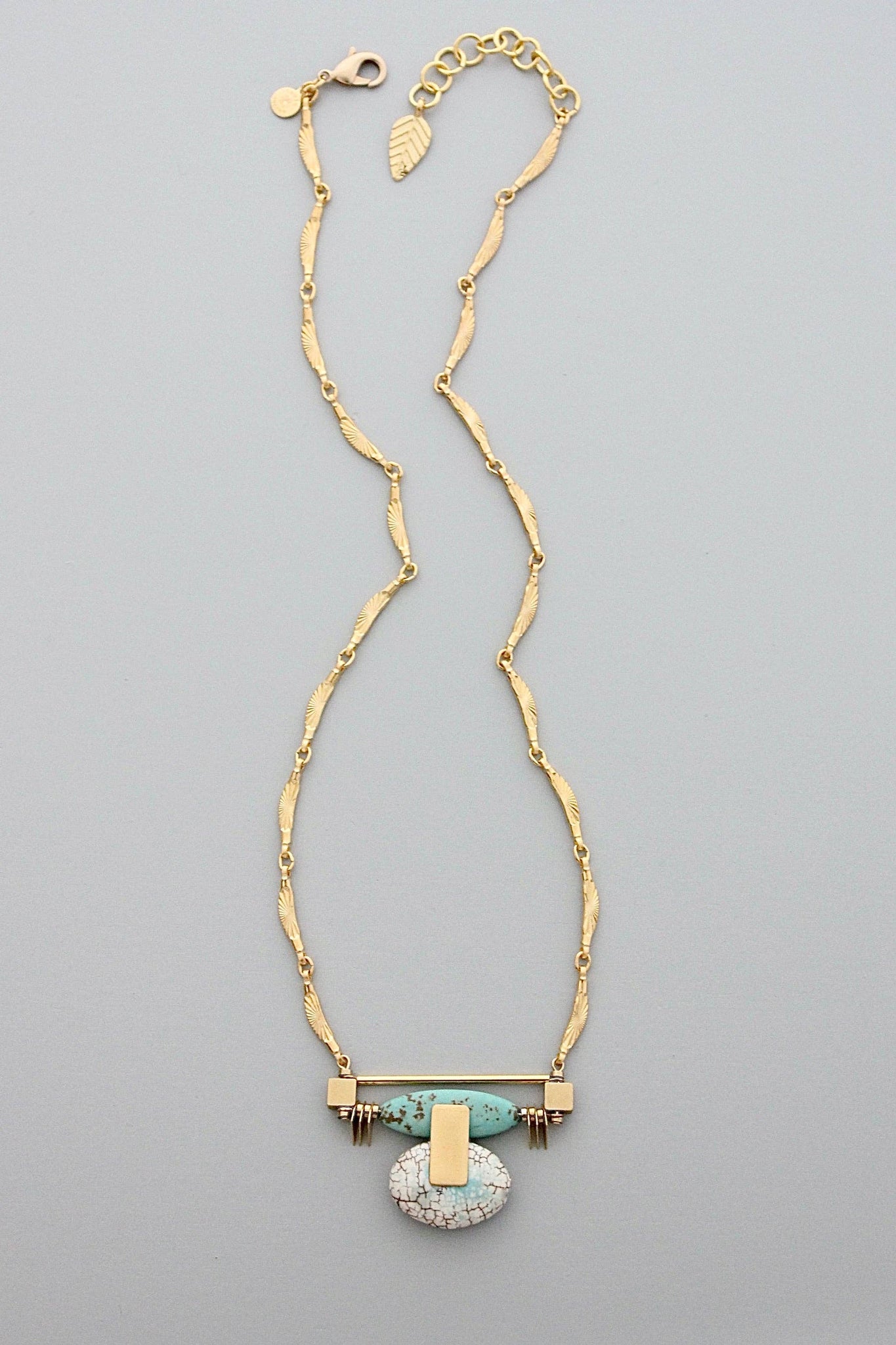 GND420 art deco turquoise and white pendant with textured bar chain necklace