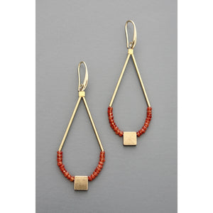 FERE90 Faceted carnelian earrings