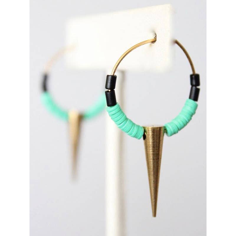 MDSE02 Green vulcanite and brass spike hoop earrings