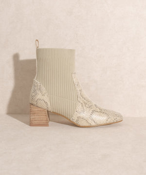 OASIS SOCIETY Geraldine   Sock Bootie
