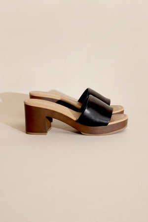 Lauren Slide Mule